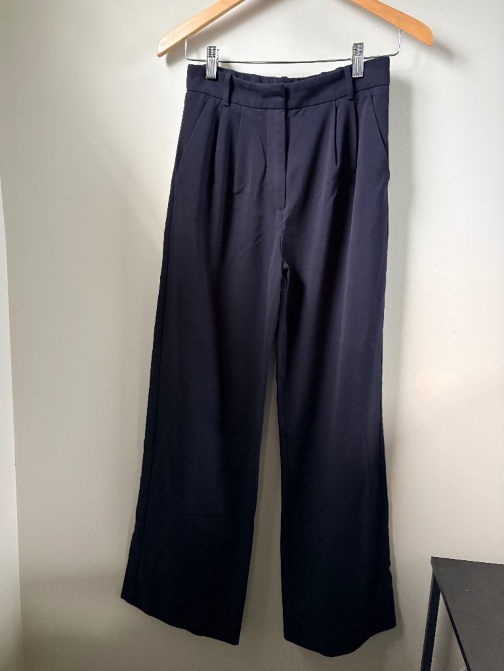 Abercrombie and Fitch Sloane Tailored Wide Leg Pants 2/26